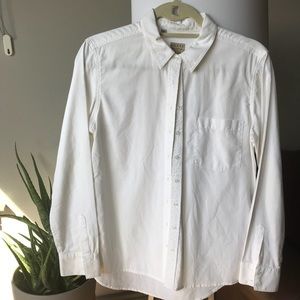 Casual GUESS white button down